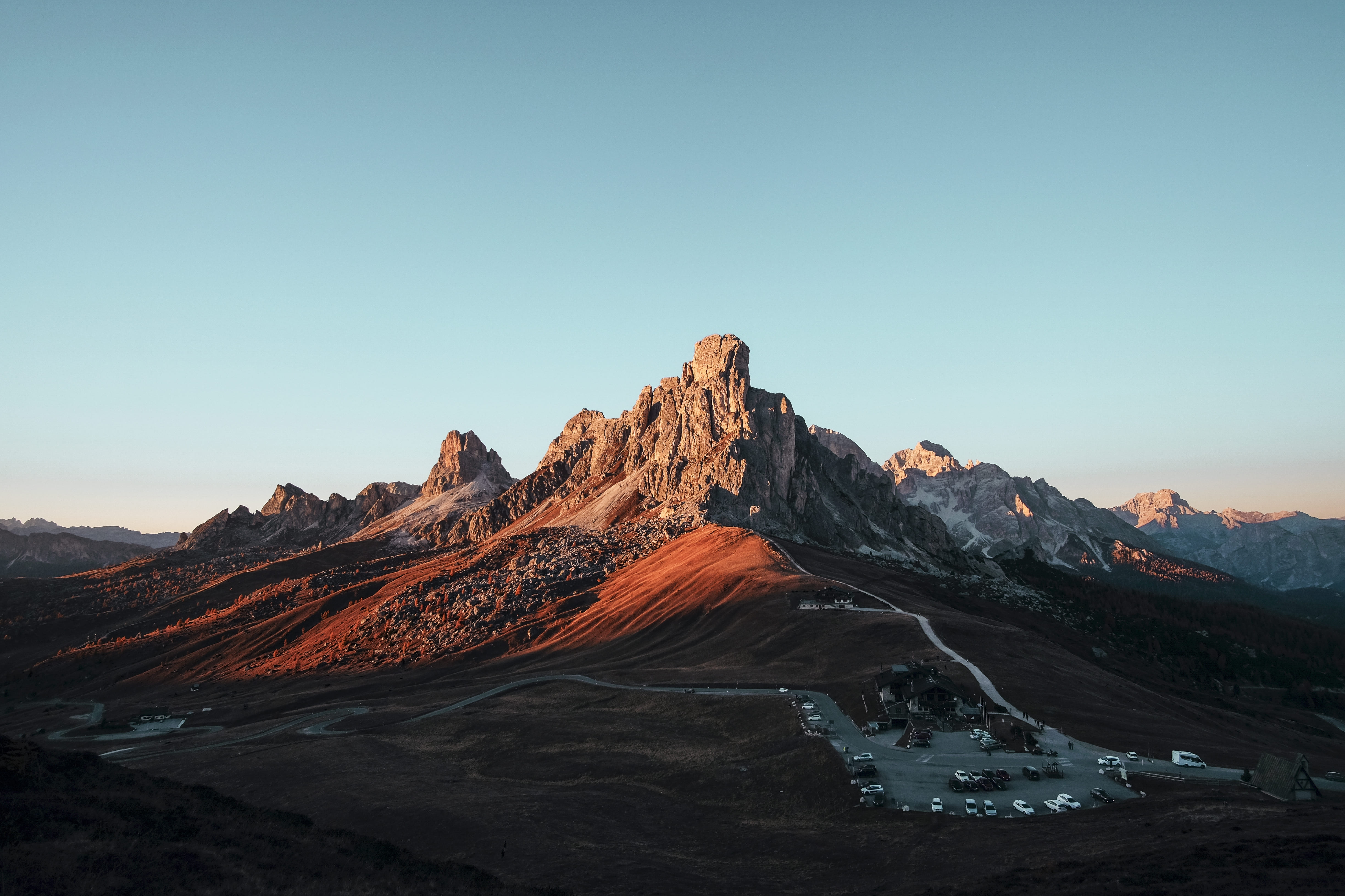 background_img